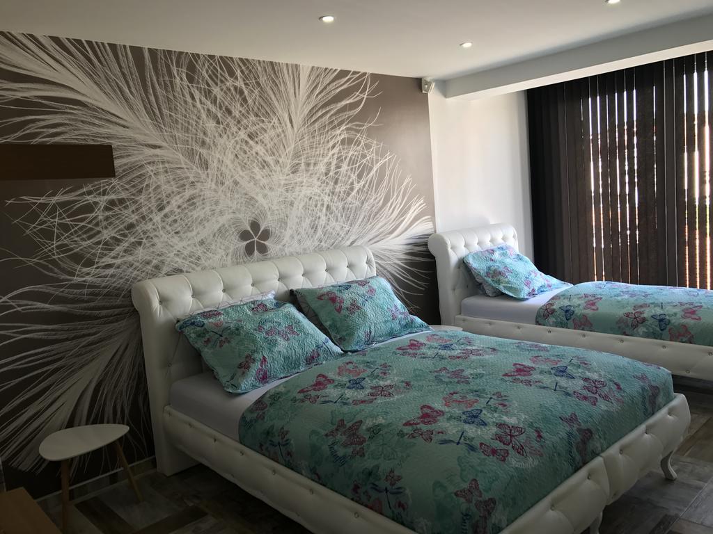 Apartment Ajla Тузла Экстерьер фото