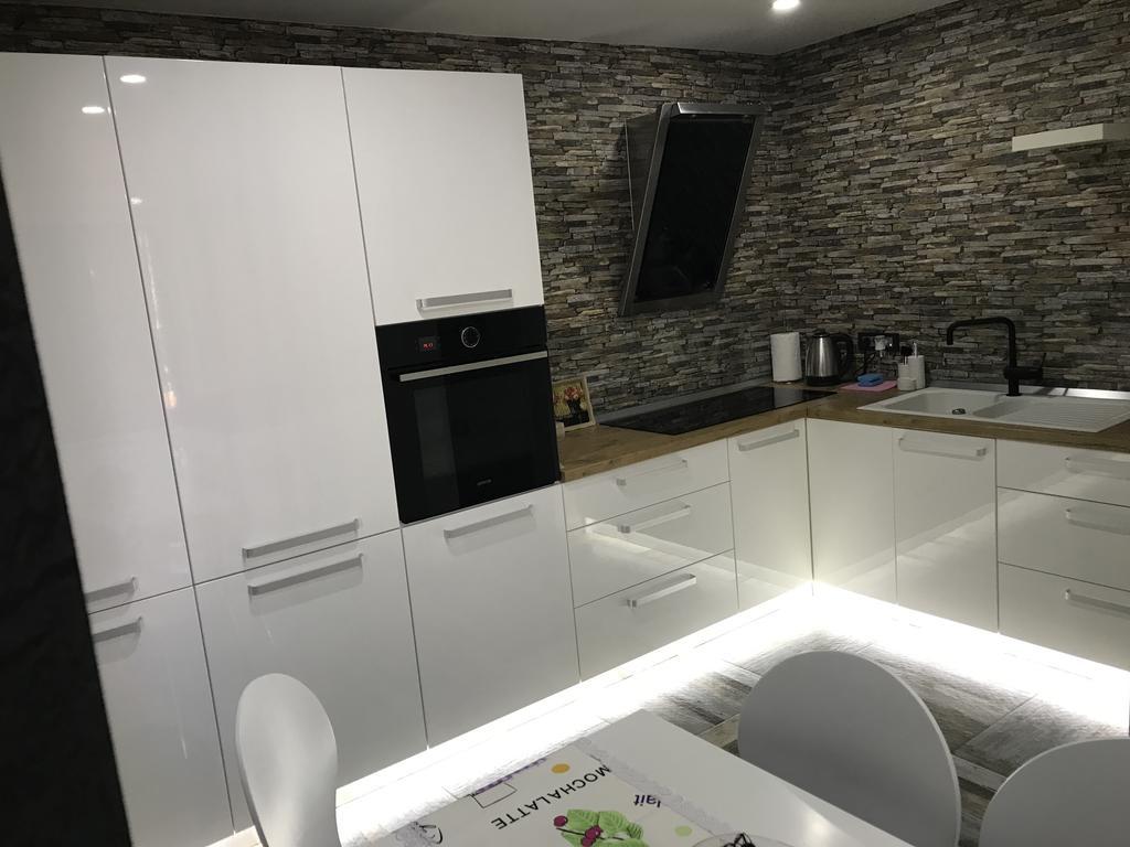 Apartment Ajla Тузла Экстерьер фото