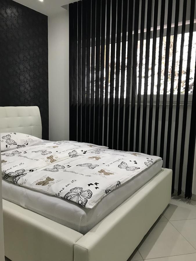 Apartment Ajla Тузла Экстерьер фото