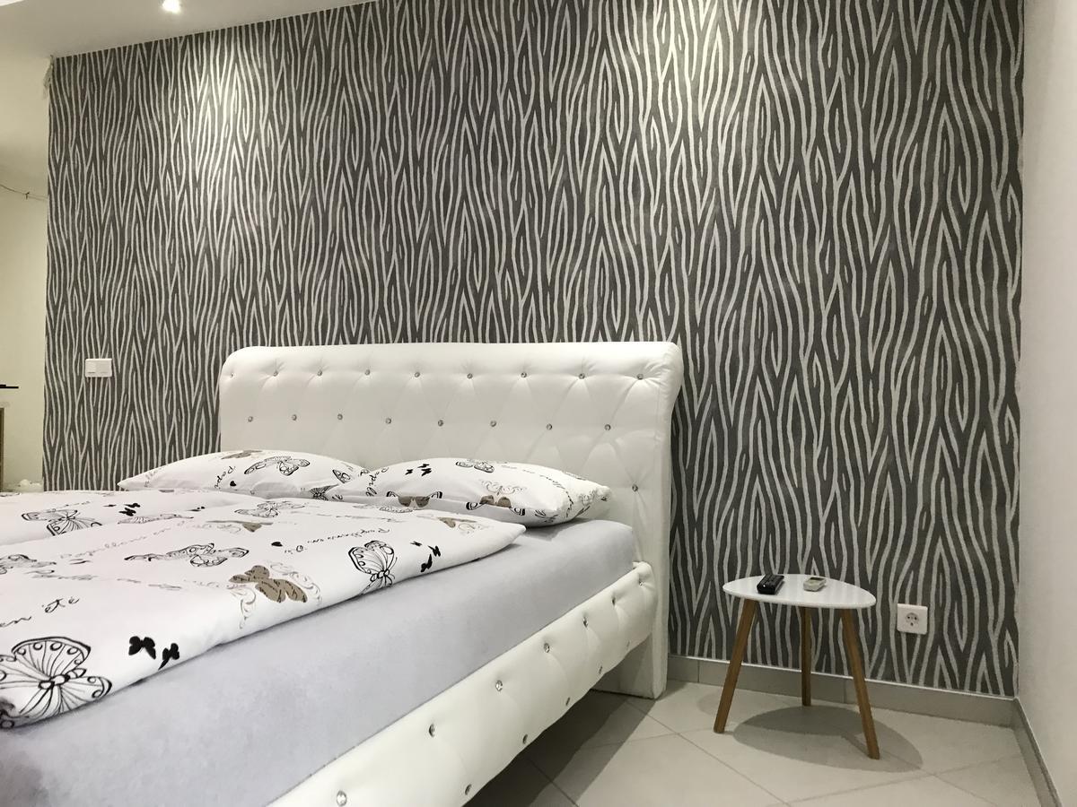Apartment Ajla Тузла Экстерьер фото